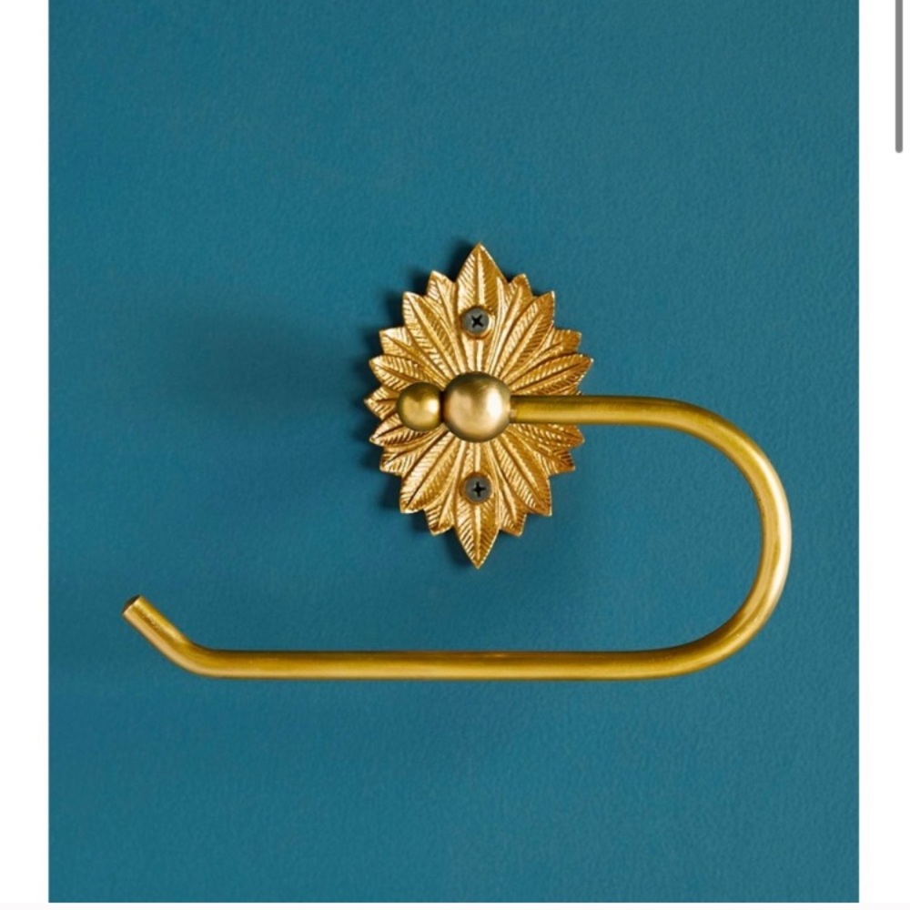 Brand new Demeter toilet paper holder